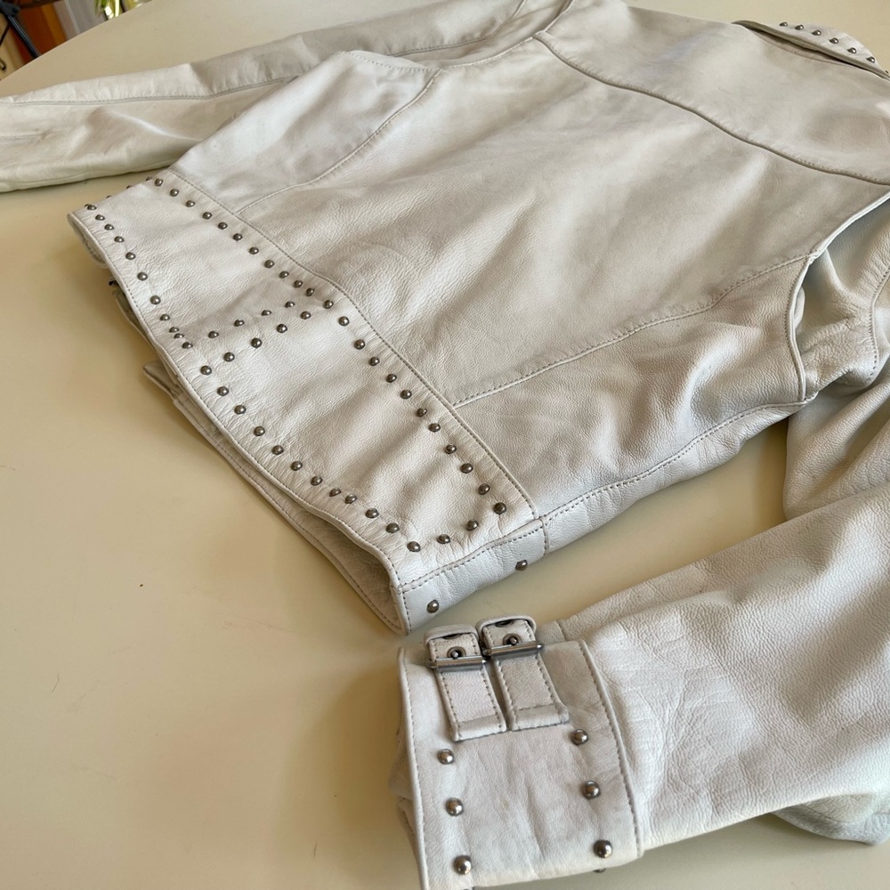 White leather studded jacket - Picture 6 of 8